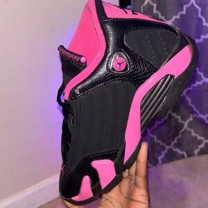 Jordan 14 ‘Desert Pink’ 🖤🩷